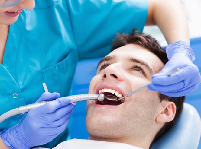 دکتر مرجان احمدی فوق تخصص طب مادر و جنین